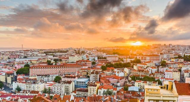 移民葡萄牙这么简单？全家三代一起拿欧盟永居