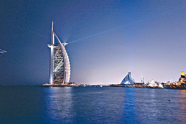 为何富人们悄悄移居到迪拜？