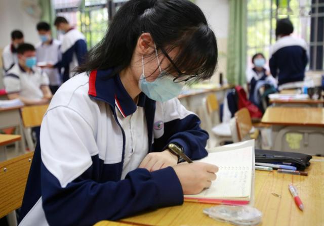 天津安置考试尘埃落定，高考移民家长前功尽弃，“折腾”不动了