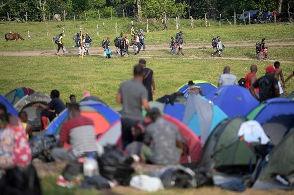 美媒揭露：美国虐待海地移民有着漫长历史