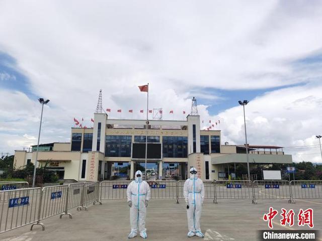 中缅边境云南瑞丽：移民管理警察的中秋节