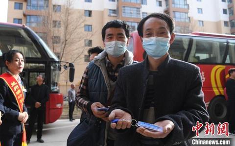 兰州新区5万多套房承接受灾移民安置：一对一匹配就业